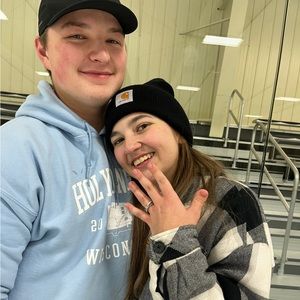 Meet your Posher, Liza